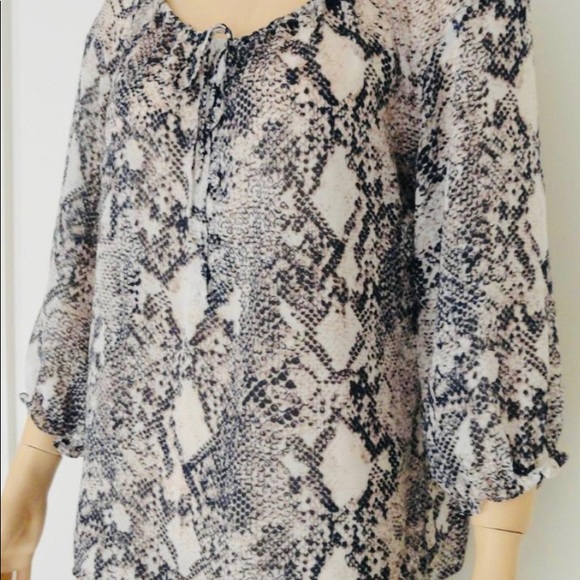 LOFT Tops - LOFT Snake Blouse